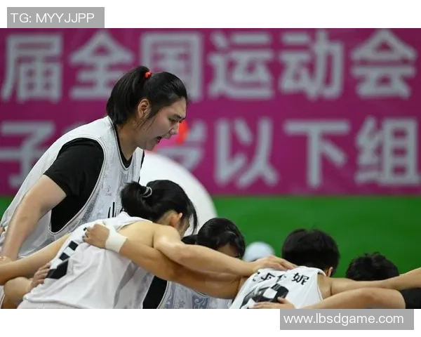 重庆篮球队运营分析:成功经验与失误教训的深度剖析 重庆篮球队运营分析:成功经验与失误教训的深度剖析