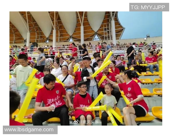 重庆足球队速度之争引发热议球迷观点各异看法不一 重庆足球队速度之争引发热议球迷观点各异看法不一